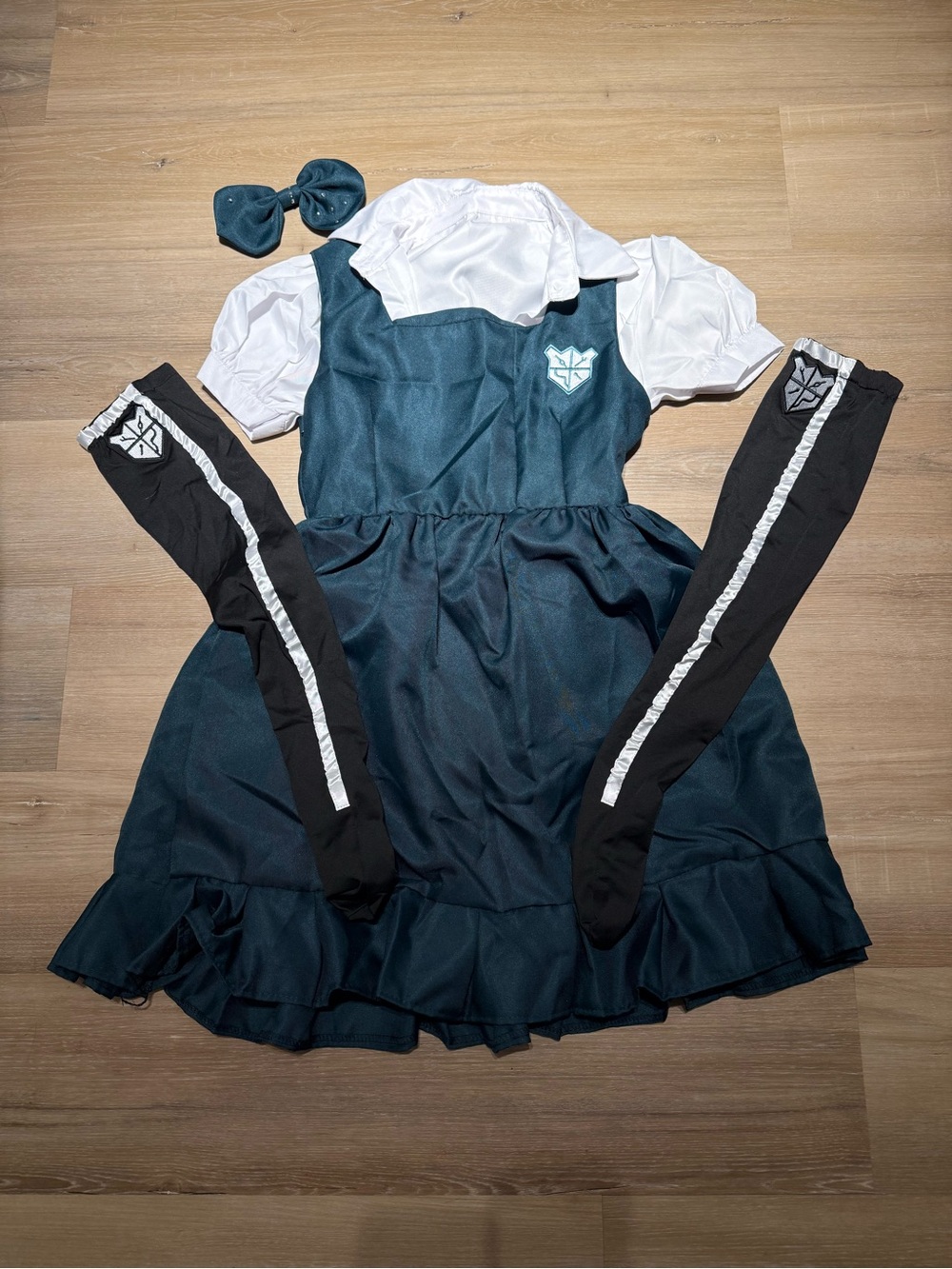 Sonia Nevermind - Cosplay Dress with socks and Bow (Danganronpa)